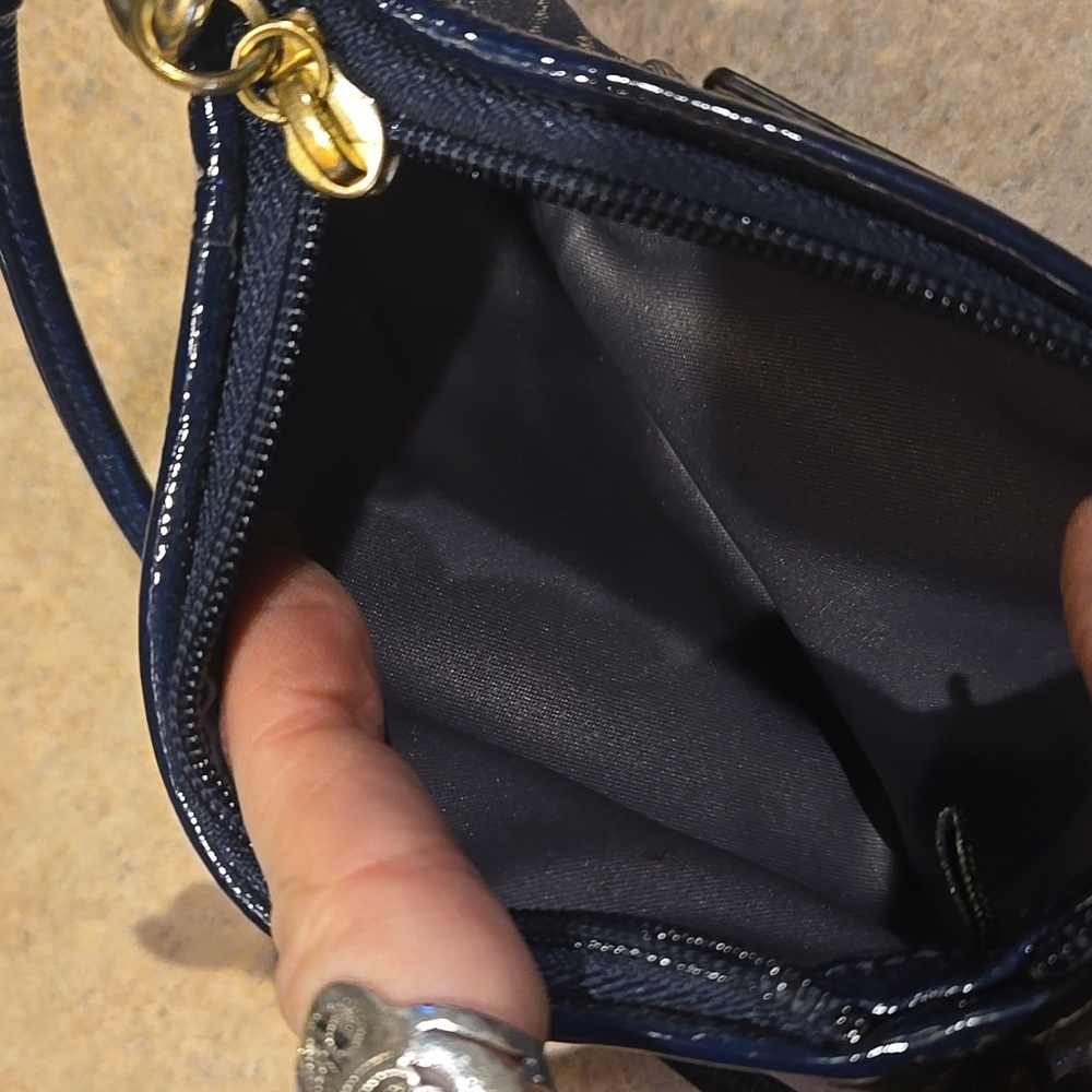 Coach Poppy Denim Dark Blue/Golden Shimmer Zipper Wristlet - Picture 9 of 10